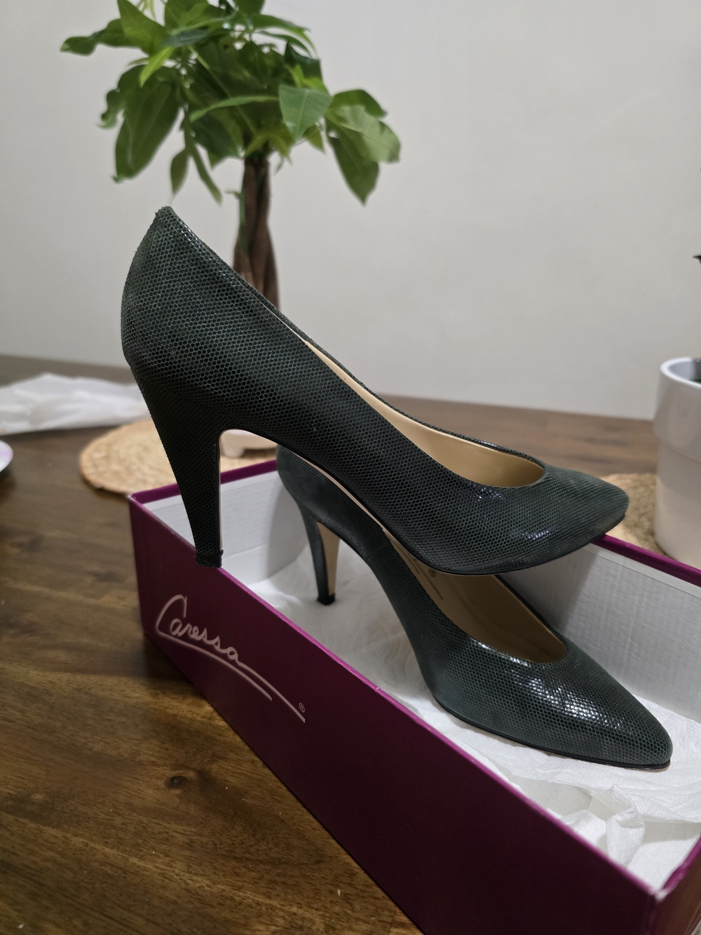 Vintage Dark Green Pointed-Toe High Heel Pumps